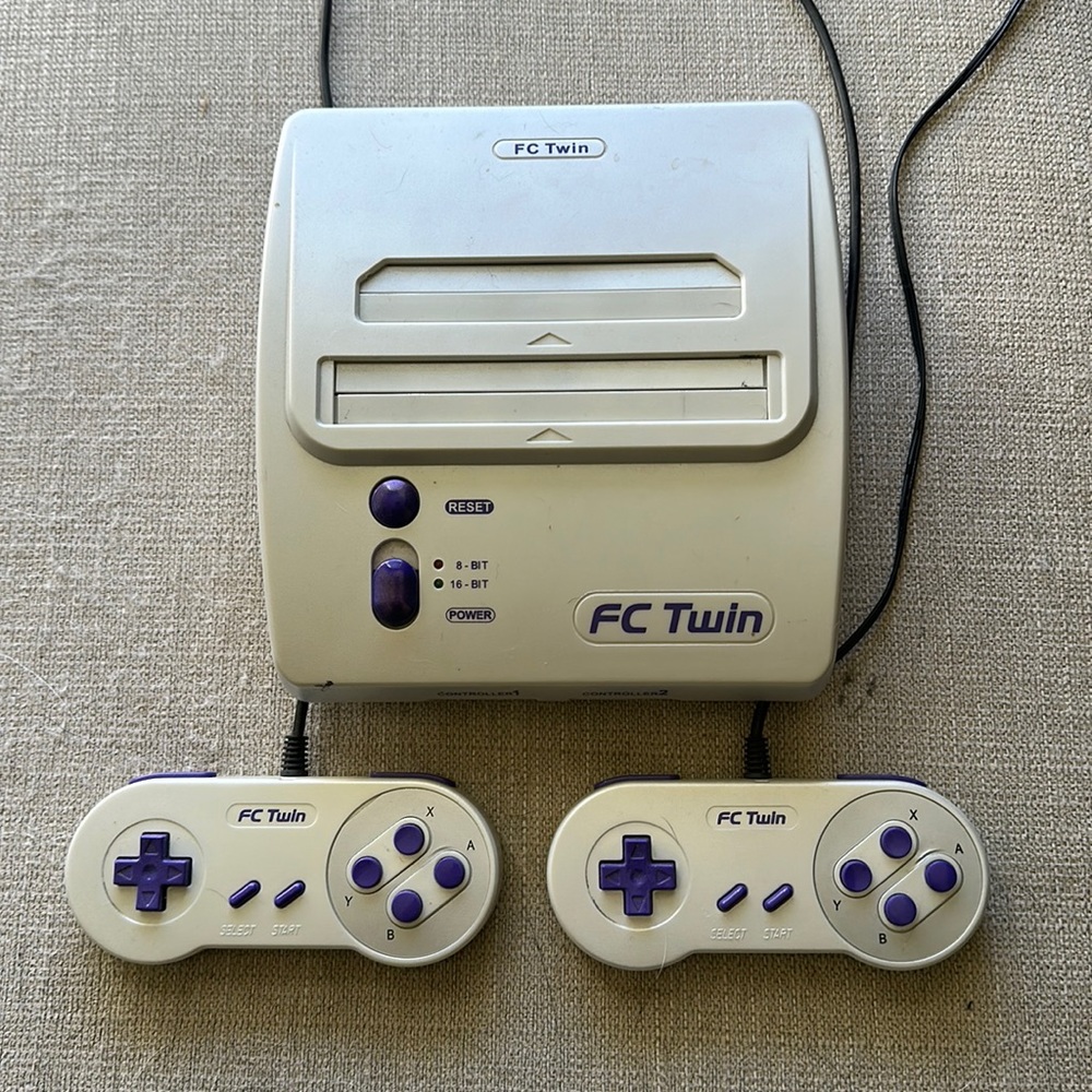 FC Twin Yobo Console with 2 controllers